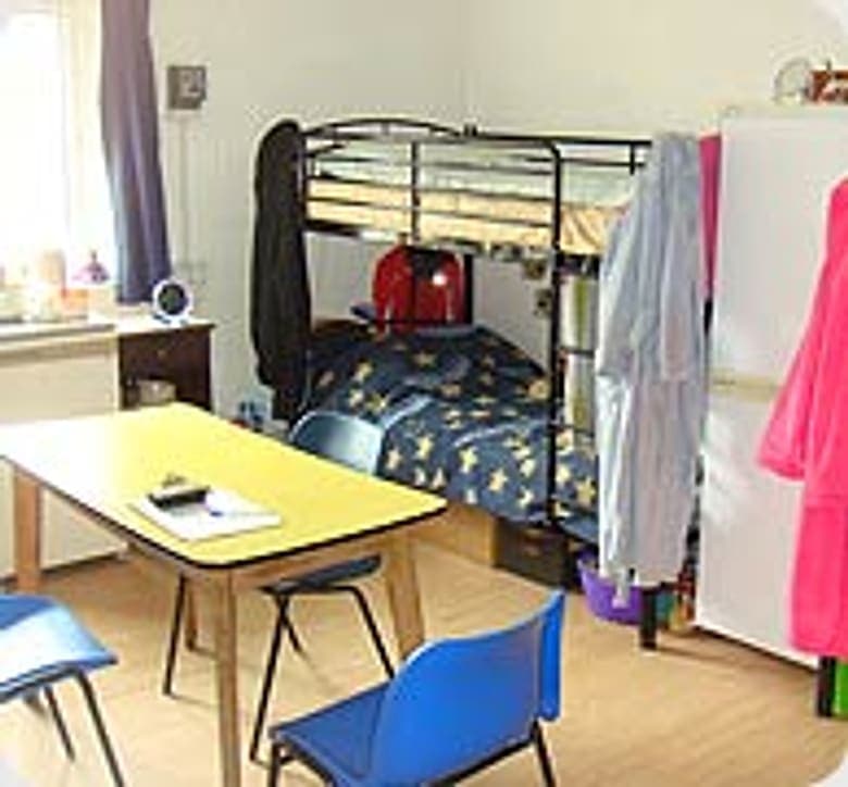 Fridaybridge Camp accommodation — photo 2